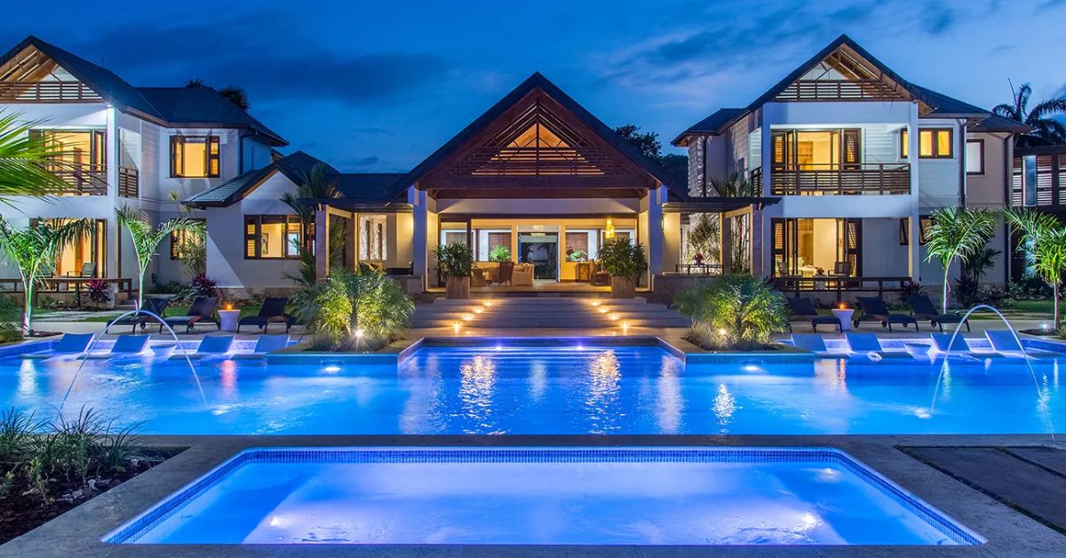 Luxury vacation rentals for couples