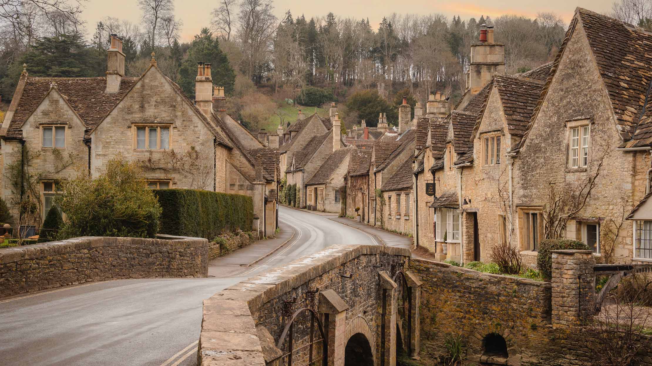 Cotswolds cottages